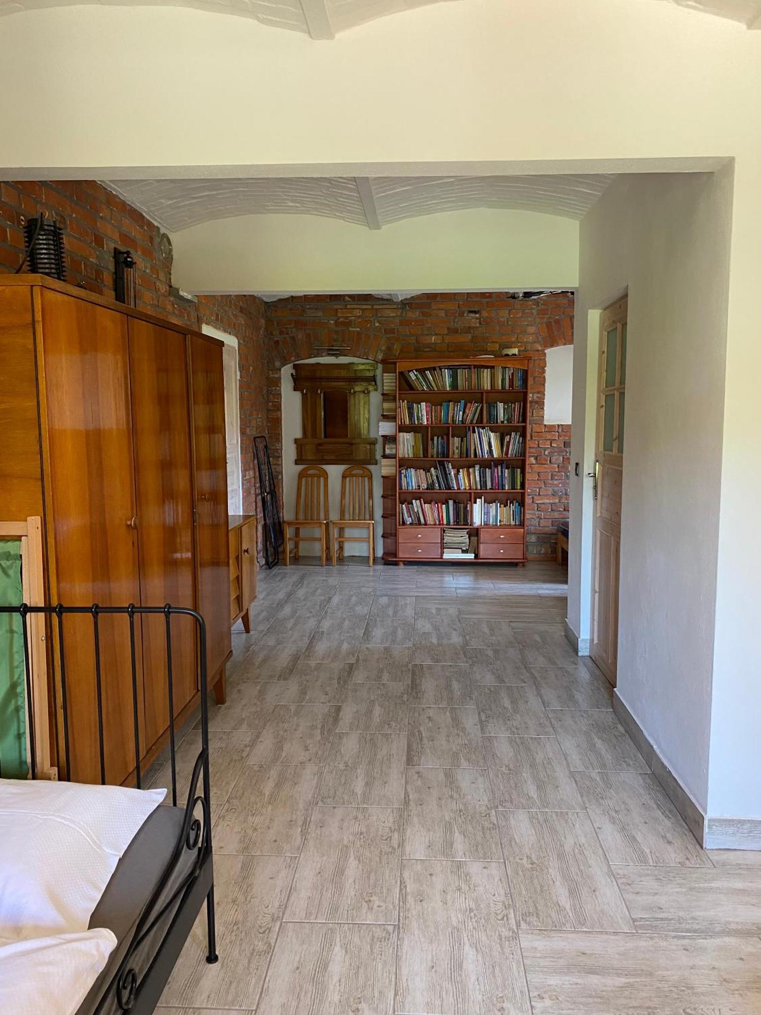 Agroturystyka Borow Prusice Esterno foto