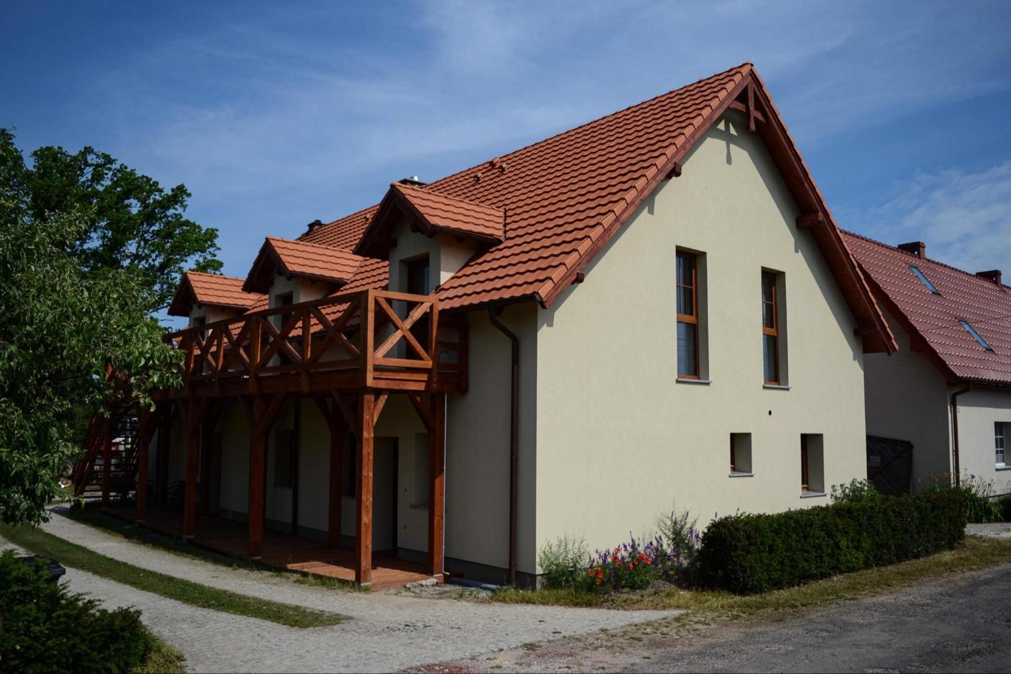Agroturystyka Borow Prusice Esterno foto